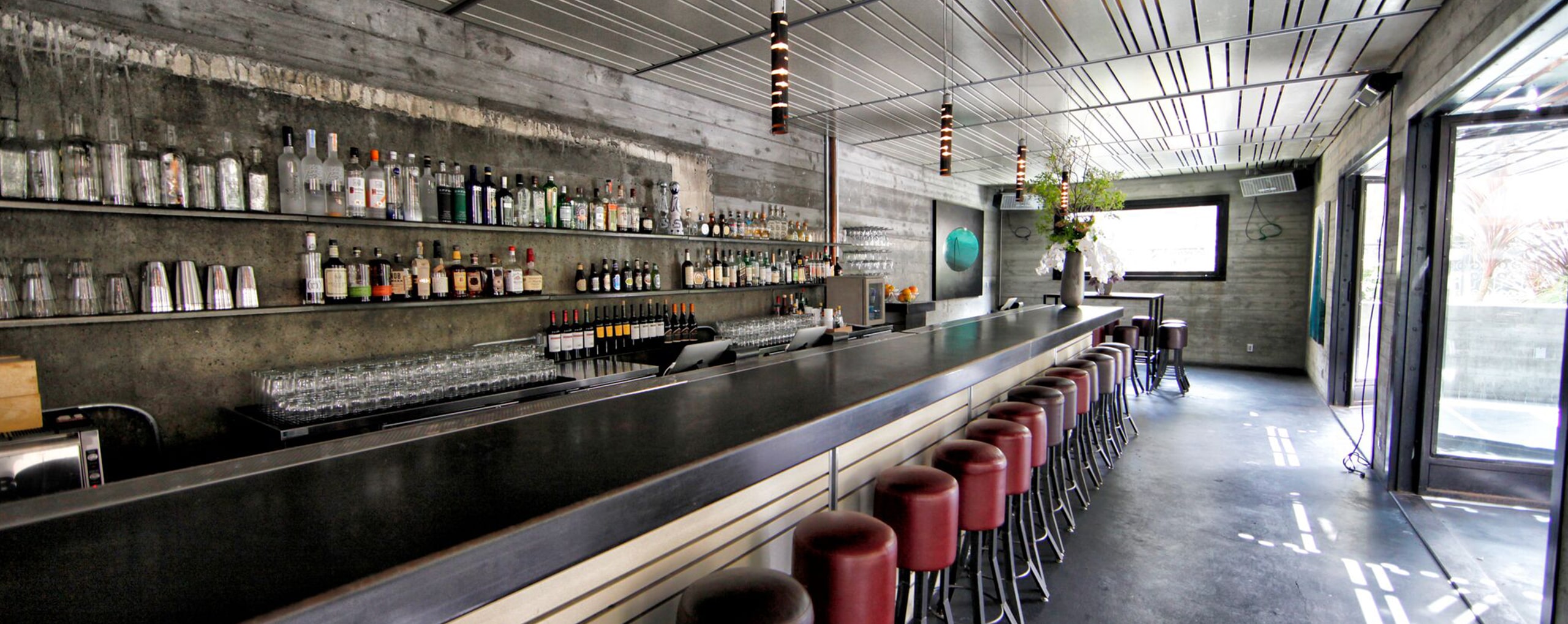 San-Francisco-Jones-Interior-Bar-Vacant-Day-1-min