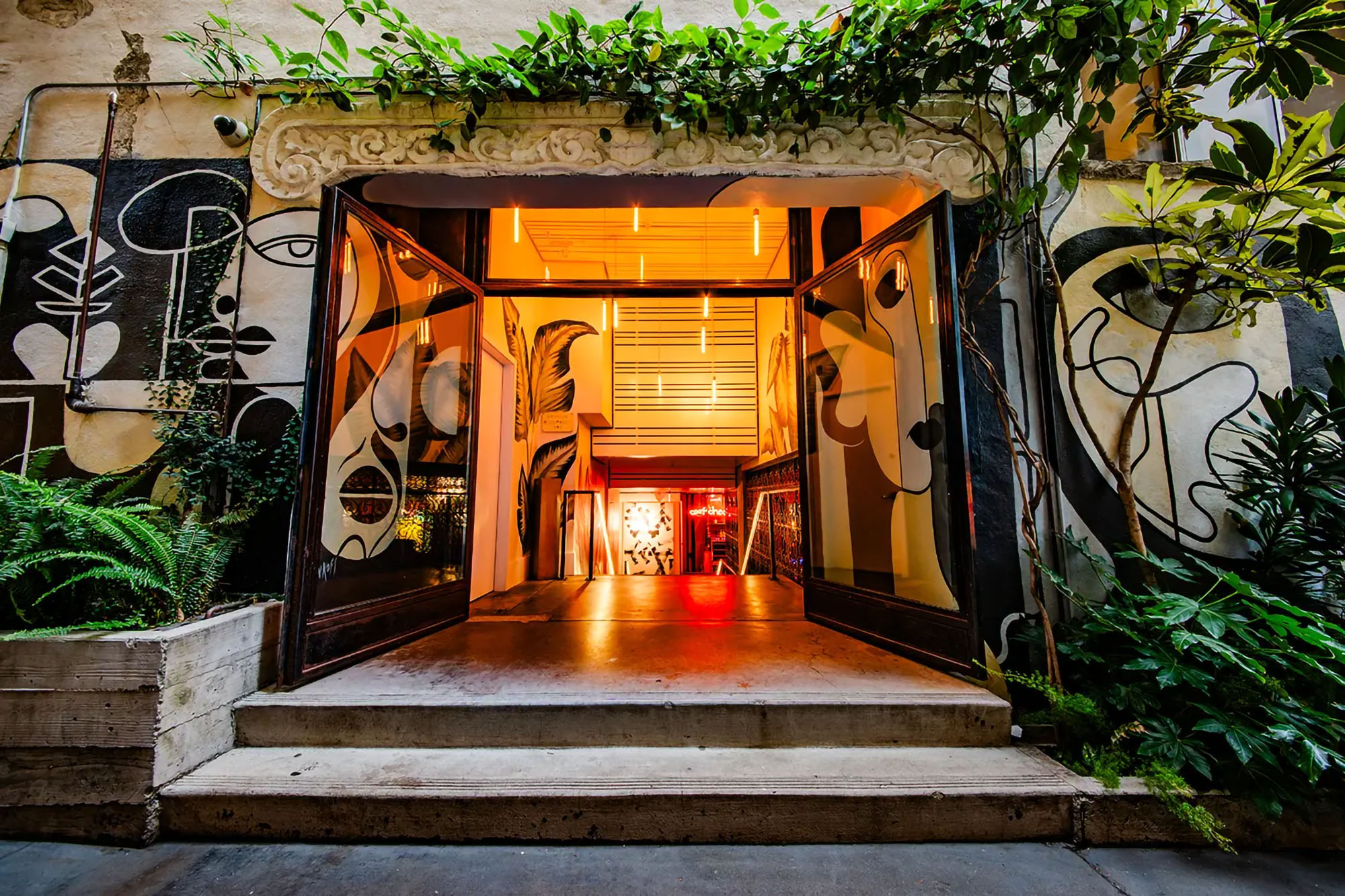 Entrance to 620 Jones Restaurant and Bar on Union Square